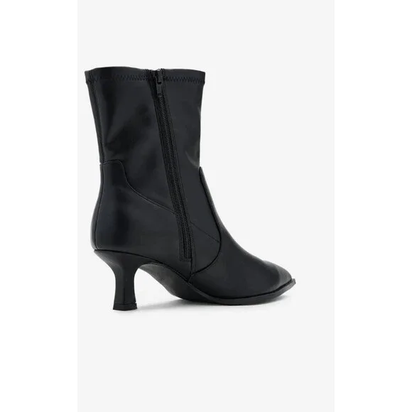 DV Dolce Vita Black Polyurethane Heeled Booties 9M New in Box MSRP $89 - Picture 6 of 14